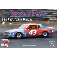 SALVINOS RPB1981D RICHARD PETTY 1981 BUICK REGAL WINNER 1:24 PLASTIC MODEL KIT