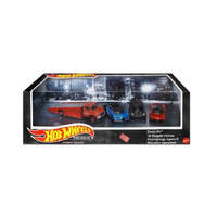 HOT WHEELS PREMIUM COLLECTOR SET - CARRY ON - 16 BUGATTI - KOENIGSEGG AGERA R - MCLAREN SPEEDTAIL - 4PC