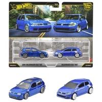 HOT WHEELS PREMIUM HBL96 CAR CULTURE 2 PACK JHW49 2004 VOLKSWAGEN GOLF R32 AND VOLKSWAGEN GOLF MK7 DIECAST CARS