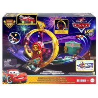 DISNEY PIXAR CARS LIGHTNING MCQUEEN CELEBRATION RACEWAY PLAYSET WITH LIGHTNING MCQUEEN DIESCAST CAR JMT57