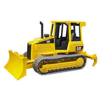 BRUDER WORLD 02443  1:16 CATAPILLER TRACK TYPE TRACTOR WITH RIPPER