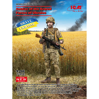 ICM 16104 SOLDIER OF THE ARMED FORCES OF UKRAINE 1/16 SCALE PLASTIC MODEL KIT FIGURINE