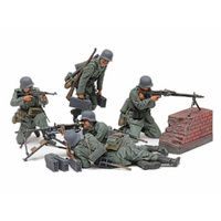 TAMIYA 35386 GERMAN MACHINE GUN TEAM MID WW11 MILITARY MINATURES 1/35 SCALE PLASTIC MODEL KIT  FIGURINES