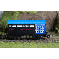 HORNBY R60180  THE BEATLES - A HARD DAYS NIGHT WAGON  OO SCALE MODEL RAILWAYS