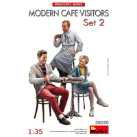 MINIART 38090 MODERN CAFE VISTITORS SET 2 1/35 SCALE PLASTIC MODEL KIT