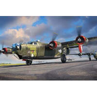 HOBBYBOSS 81774 US B-24J LIBERATOR 1/48 SCALE PLASTIC MODEL AIRCRAFT KIT