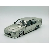 DDA S-AB-07 HOLDEN VL WALKINSHAW SILVER SFRAGISMENO SEALED BODY 1/24 SCALE DIECAST