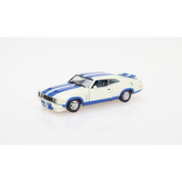 DDA DDA32852-1 FORD XC FALCON COBRA OPTION 97 WHITE WITH BLUE STRIPES 1/32 SCALE DIECAST