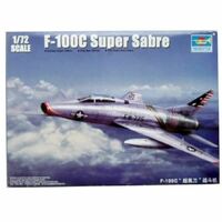 TRUMPETER 01648 1:72 F-100C SUPER SABRE