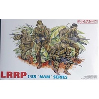 DRAGON 3303 LRRP (U.S. ARMY LONG RANGE RECON PETROL)  1/35 SCALE PLASTIC MODEL KIT FIGURE